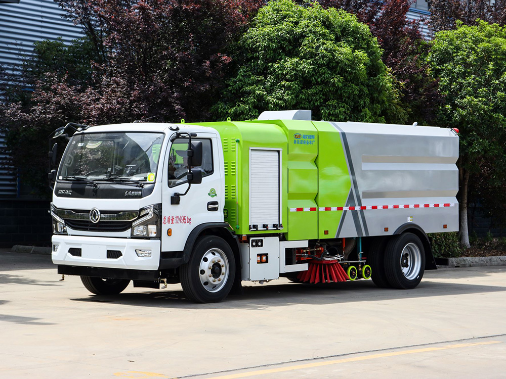 东风凯普特纯电动洗扫车