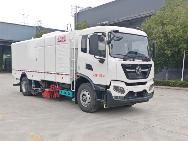 东风天锦纯电动洗扫车