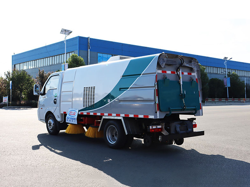 东风途逸纯电动扫路车