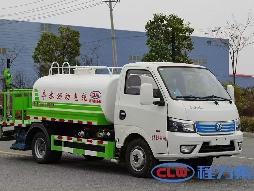东风华神CL5040GSSBEV纯电动洒水车（加装雾炮）