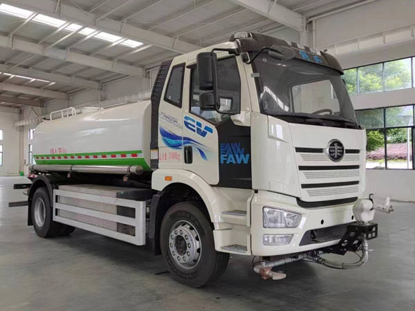 解放CL5186GSSBEV型纯电动洒水车