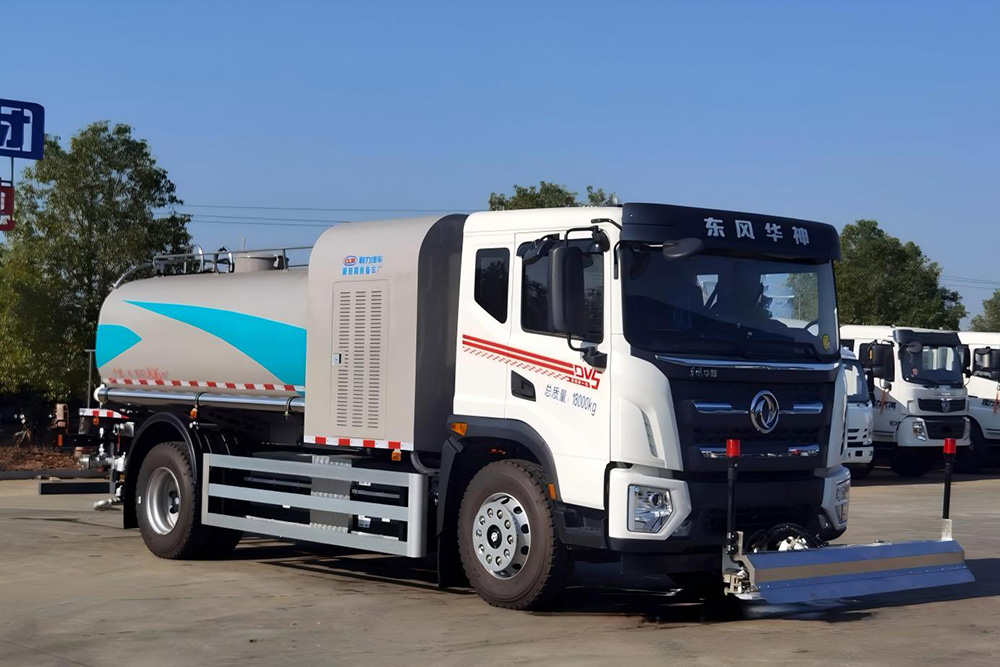 东风华神CL5181GXSBEV型纯电动清洗洒水车