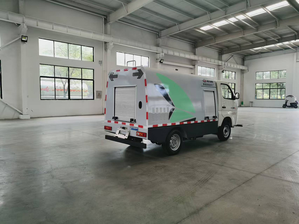 福田M1型CL5031TYHBEV纯电动路面养护车