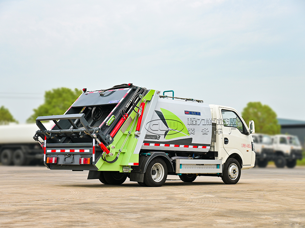 东风华神CL5041ZYSBEV纯电动压缩垃圾车