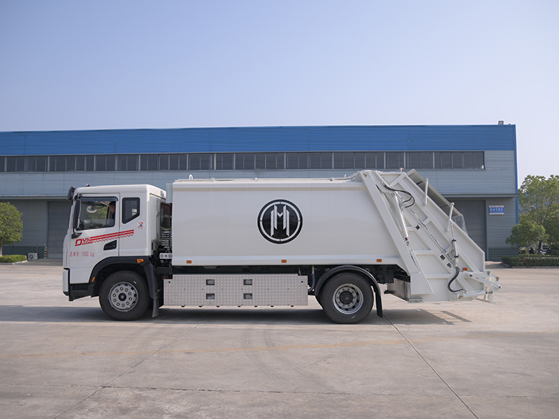 东风华神CL5180ZYSBEV（出口）纯电动压缩垃圾车