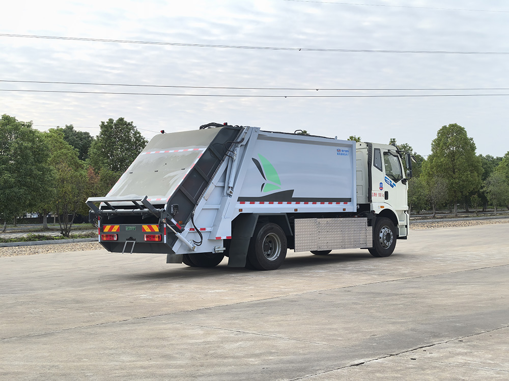 解放纯电动压缩垃圾车CL5180ZYSBEVDP
