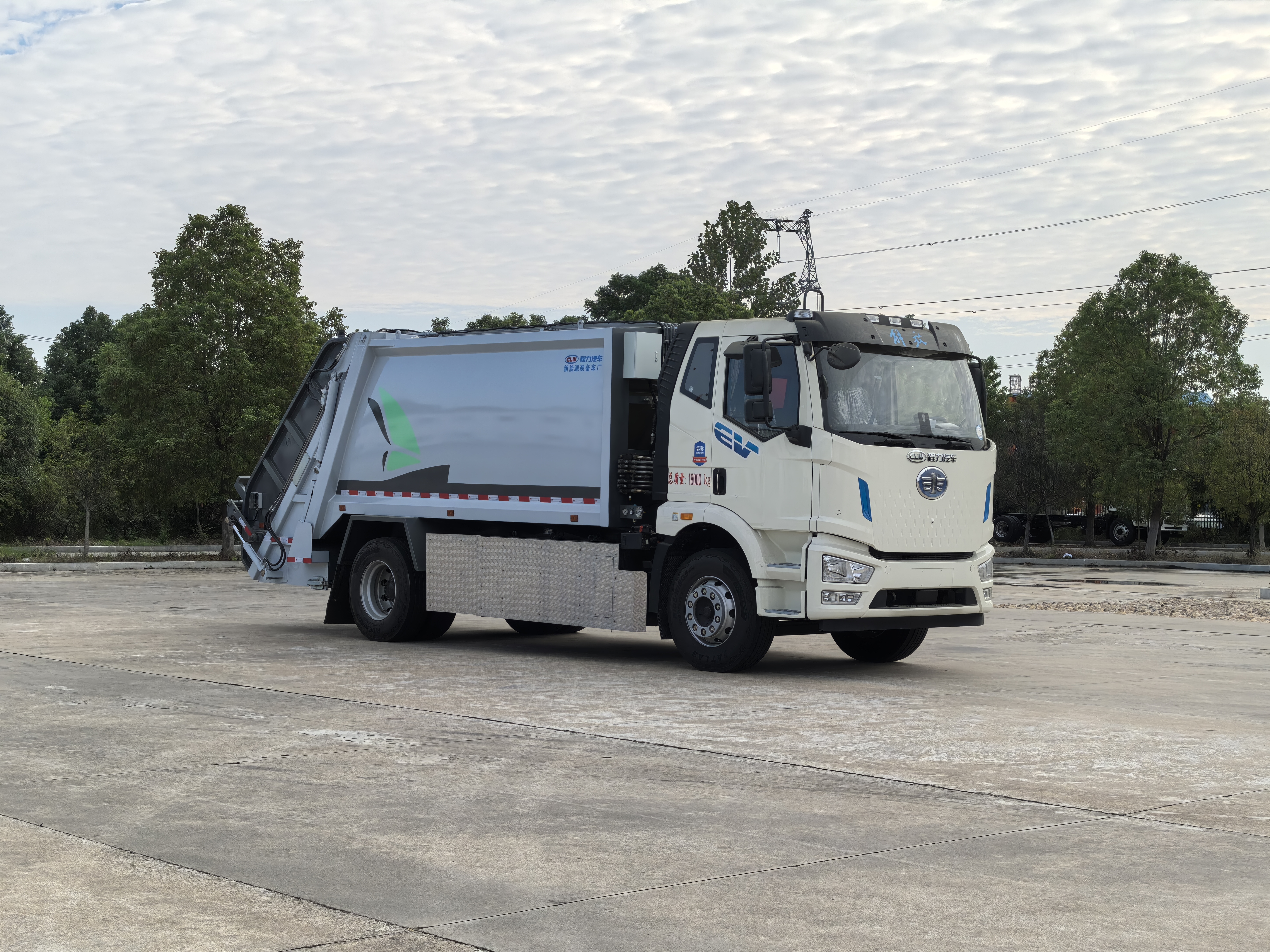 解放纯电动压缩垃圾车CL5180ZYSBEVDP