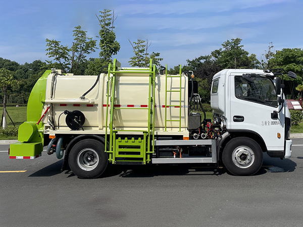 东风CL5091TCABEV纯电动餐厨垃圾车