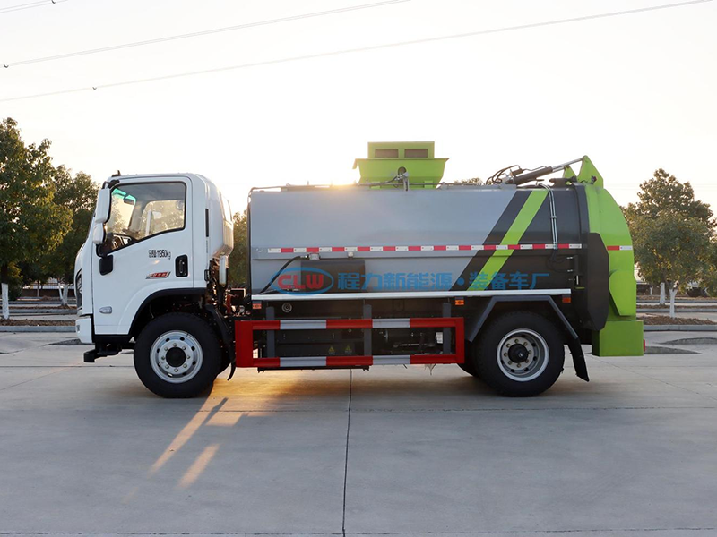 6方陕汽SX5120TCABEV   381L型纯电动餐厨垃圾车