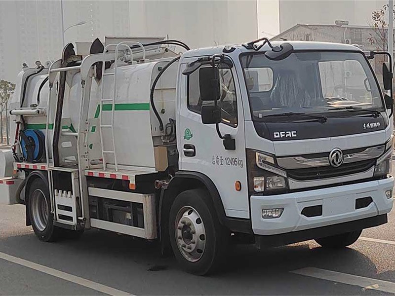 东风CL5122TCABEV型纯电动餐厨垃圾车