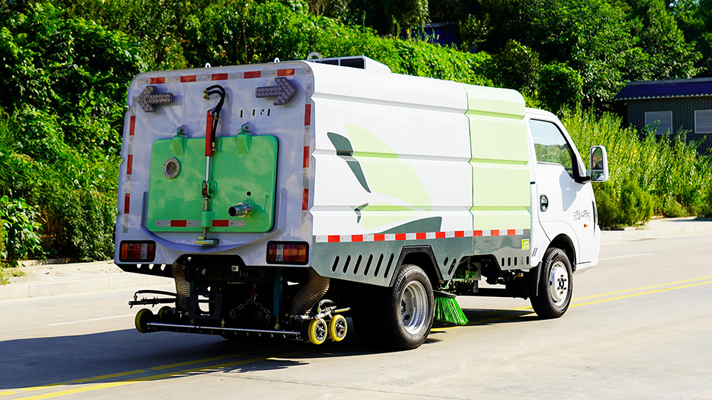 东风华神纯电动洗扫车