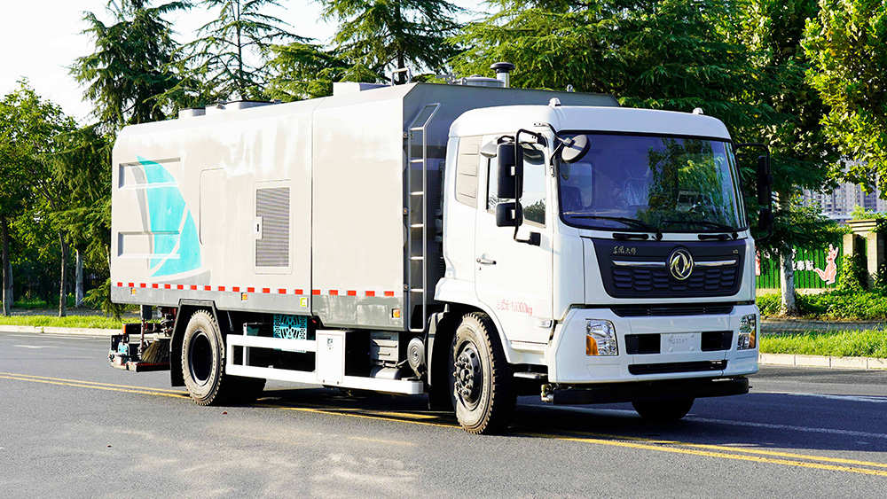 东风天锦道路污染清除车