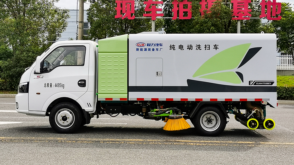 东风途逸洗扫车-5T