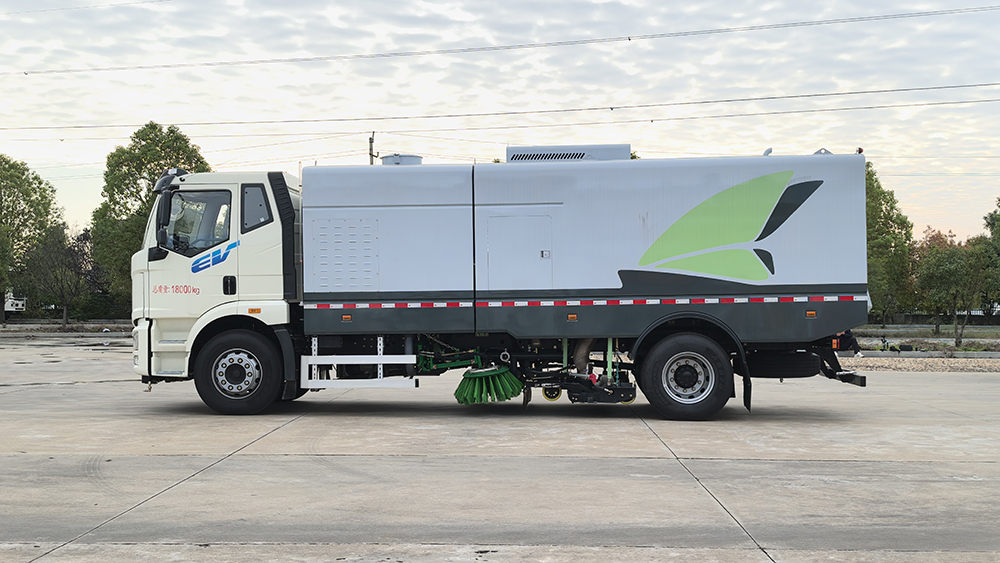 解放EV纯电动洗扫车
