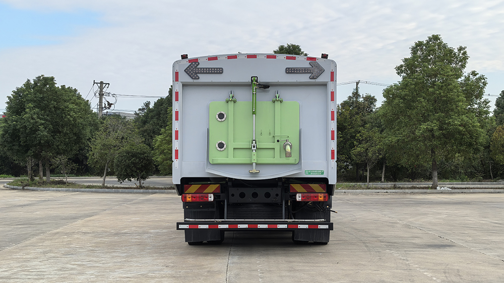 解放EV纯电动洗扫车