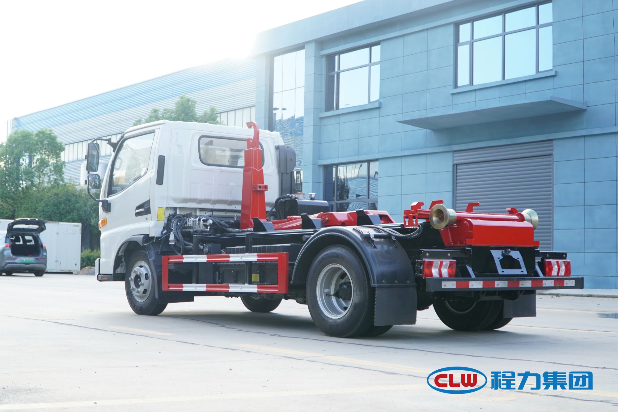 江淮骏铃混动勾臂垃圾车