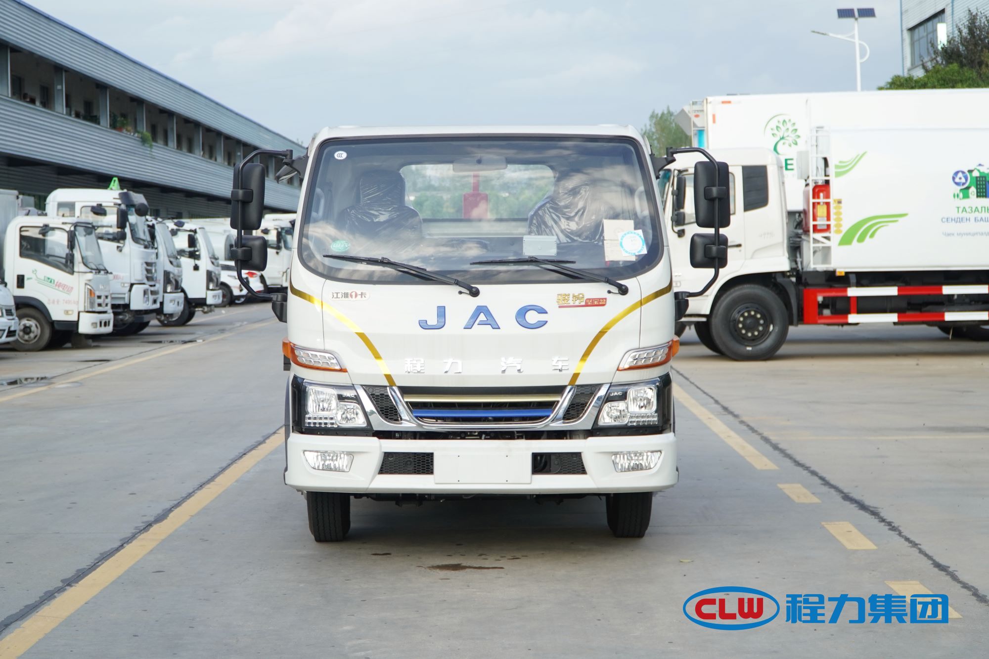 江淮骏铃混动勾臂垃圾车